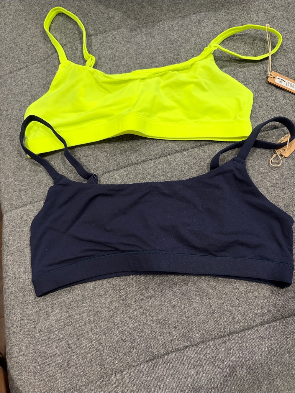 Skims Bralette - Neon Yellow & Navy